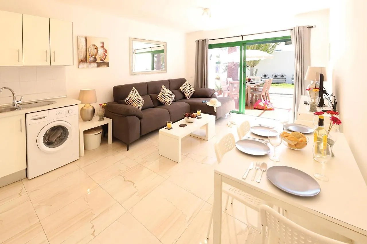 Apartment Paradise L1, Central Puerto Del Carmen Puerto del Carmen  Spain
